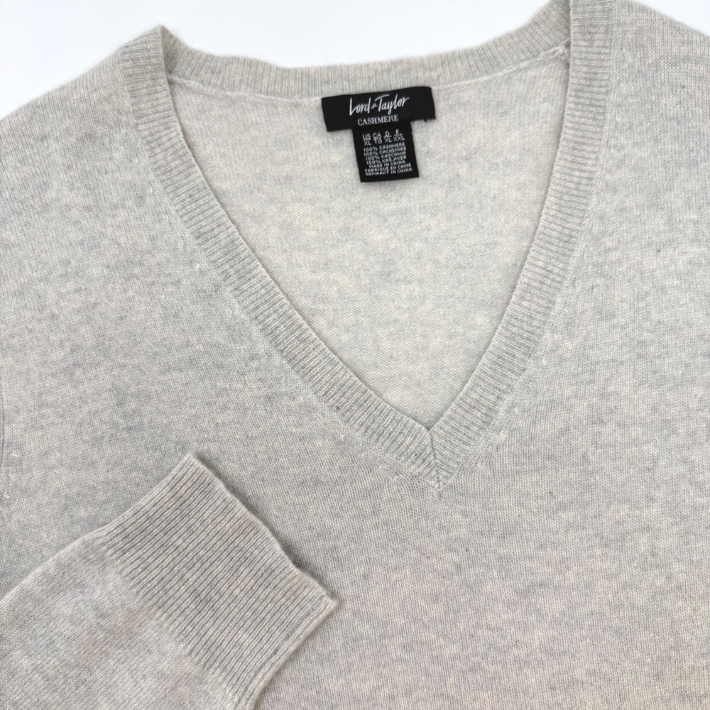 Lord & Taylor 100% Cashmere V-Neck Sweater Womens XL Gray Beige Heather Knit